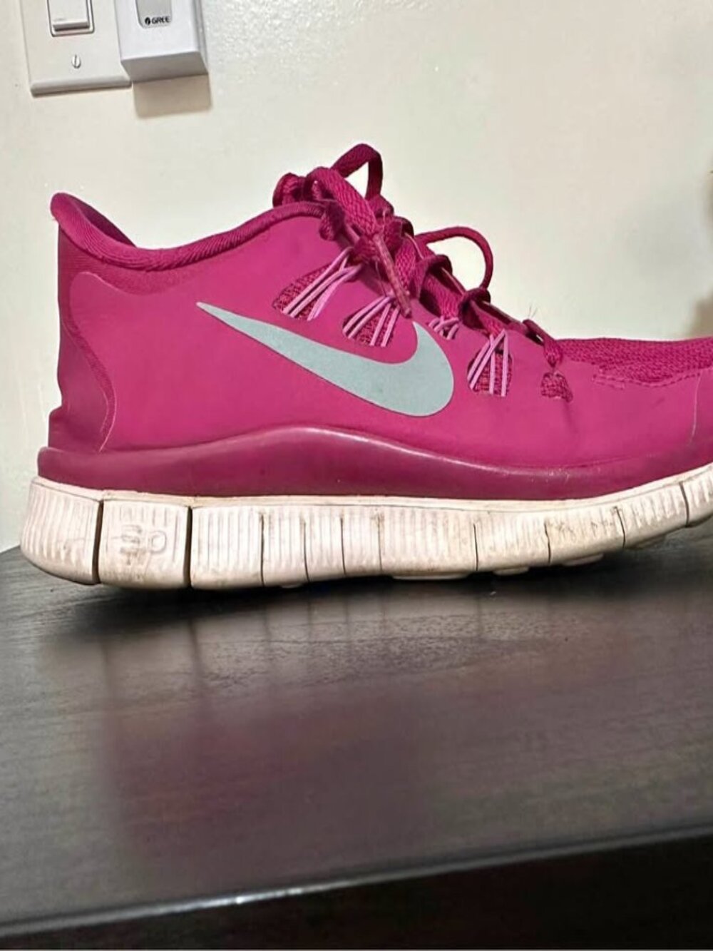 Women's Nike Free 5.0 Running Athletic Shoes Size 8